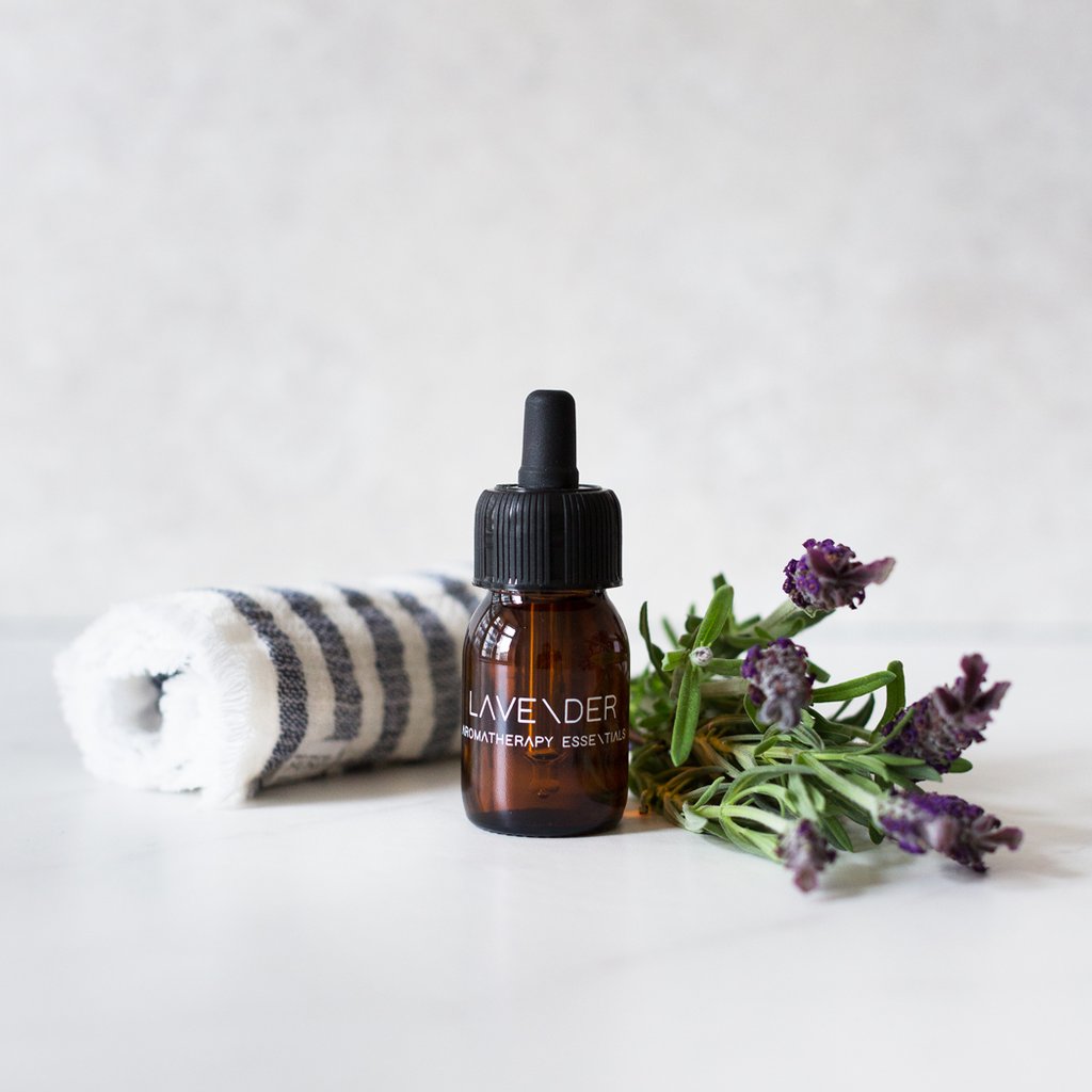 ESSENTIAL OIL LAVENDER